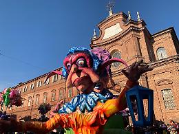 Coriandoli e stelle filanti. è l'ora del Carnevale