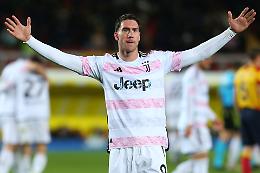 Juve travolgente e di nuovo in testa (aspettando l'Inter)