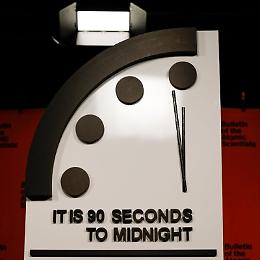 L'Orologio dell'Apocalisse non si aggiorna: "Mancano 90 secondi alla fine del Mondo"