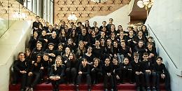 Il maestro Fenoglio del Coro di voci bianche del Teatro Regio: «Sanremo? I ragazzi sono elettrizzati. Non vedono l’ora...»