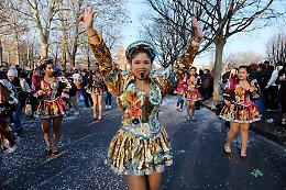 Coriandoli, maschere e balli: parte il Carnevale della Pellerina

