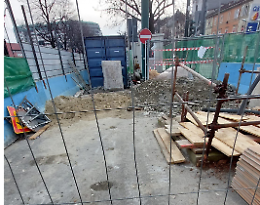  Il cantiere doveva chiudere a ottobre: «Ma non c’è nessun operaio al lavoro»