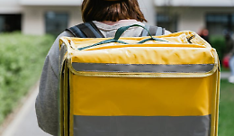 I Batteri Silenziosi: La Verità Sugli Zaini Dei Rider Del Food Delivery