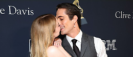 Damiano e Dove Incendiano Hollywood Con Baci Sul Red Carpet e Sguardi Complici