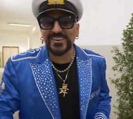 Gigi D'Agostino: la Costa Smeralda si trasforma nell'Ultimo Impero per il Capitano