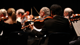 Un Carnevale in musica: il concerto dell'Orchestra Rai diretto da Kristjan Järvi
