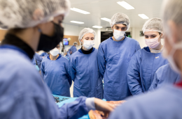 Atti falsi a Medicina legale, arrestato il professore e primario