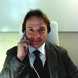 Il professore e le accuse di violenza sessuale: «Sono del Sud, ho un carattere espansivo...»