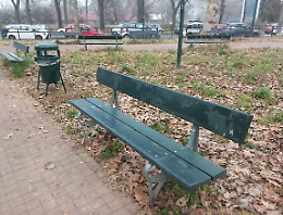 Arrivano panchine e cestini nuovi