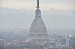 Qualità dell’aria, gennaio nero: «Smog tre volte sopra  i limiti dell'Oms»