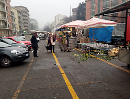 Panchine, portabici, impianti: al via il restying per l’area mercatale