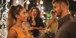 App di incontri sotto accusa: "Tinder potrebbe causare dipendenza"