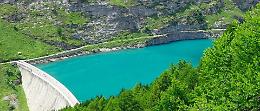 Bardonecchia, secondo tentativo: via allo svuotamento del lago di Rochemolles
