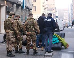 Un mese con l'esercito a Barriera di Milano: cos'è cambiato? Ecco cosa pensa la gente - IL VIDEO