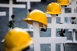 In Piemonte sei vittime sul lavoro ogni mese. E nei cantieri c'è una nuova emergenza 