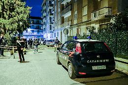 Studentessa di 19 anni accoltella il padre: «L'ho ucciso per difendere mamma»