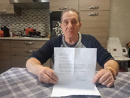 Licenziato per avere mangiato due panini: «Non sono un ladro, avevo solo fame»