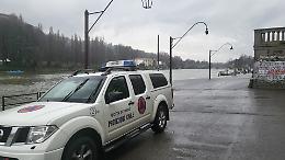 Meteo Piemonte, bufera di neve in montagna: Moncenisio isolata. A Torino chiudono i Murazzi 