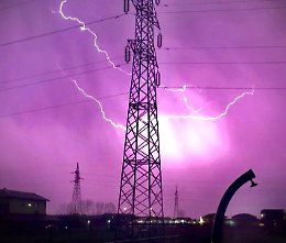 La furia del cielo su Torino e provincia: le immagini del temporale 