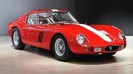 Chivasso - La Finanza sequestra tre Ferrari e una Lancia d'epoca. Il sospetto: potrebbero essere false