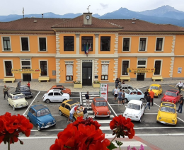 Le storiche Fiat 500 alla conquista della Val di Susa. Come partecipare (e assistere) al raduno 