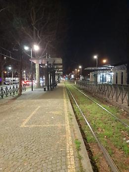 Tram fantasma a Torino: la tecnologia promette puntualità, la realtà smentisce