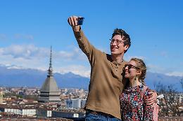 Più turisti ma sono meno spendaccioni: sempre più americani scelgono  Torino