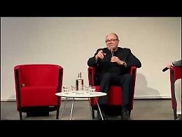 Bagno di folla per Carlo Verdone 