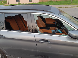 Rubavano all'interno delle macchine in via Pietro Cossa: due uomini dietro le sbarre
