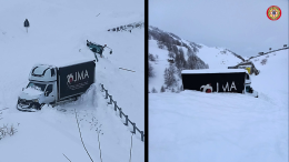 Una valanga travolge camion e furgoni, paura sul Colle della Maddalena