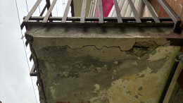 Crollo a Nichelino: l'ombra dell'insicurezza sui balconi delle case popolari
