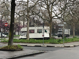 Controlli anti campeggi abusivi a due passi dalle case Atc, diffidati i titolari del camper