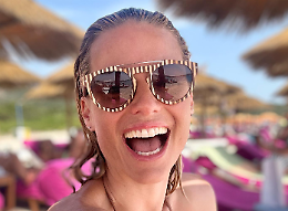 La Hunziker “fugge” a Dubai
Arriva la dolce dedica dell’ex