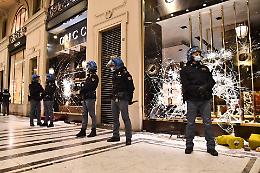 Dopo il saccheggio di Gucci in via Roma, assalta una panetteria per 6 euro