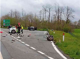 Schianto a 200 km/h sulla bretella: chi sono i morti a bordo della Ferrari
