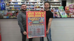 La Fortuna bacia (di nuovo) Caselle: vittoria al Superenalotto. E non è la prima volta... 