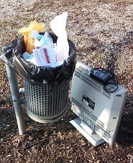 Più cestini e comunicazione contro i “furbetti” dei rifiuti