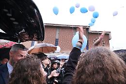 Il funerale di Edoardo, il 17enne che sognava di giocare a basket