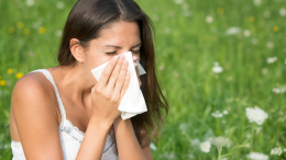 Allergie, un viaggio che dura tutta la vita: ecco perché cambiano ma non spariscono