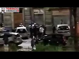 Urla, pugni, spintoni: il solito far west di corso Giulio - IL VIDEO