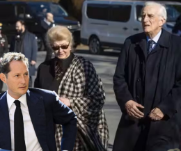 Eredità Agnelli, la vendetta del patrigno licenziato da John?