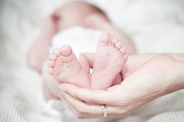 Il doppio cognome è "un affare da ricchi": scelto dal 13% delle famiglie a Torino 
