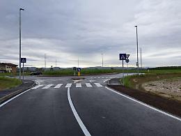 Una nuova strada, e una rotonda, per i campi sportivi 