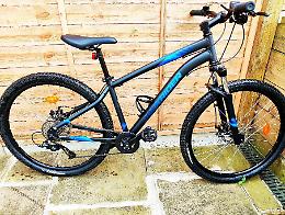 Rubano a un ragazzo gravemente malato la bici che gli serve per fare esercizio fisico