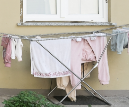 Stalking ai vicini di casa, un anno di carcere per due ultrasettantenni