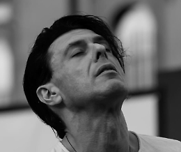 Ezio Bosso celebrato a Torino alla Galleria del Mau con il libro "Faccio Musica"
