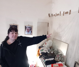 L’invalida che vive con la muffa: «Io non respiro più, aiutatemi»