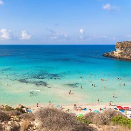 Le 10 migliori spiagge del Mediterraneo secondo TripAdvisor: un'italiana al primo posto