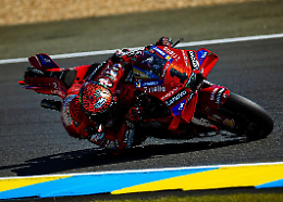 MotoGp, il weekend perfetto di Jorge Martin: vince a Le Mans e batte Marquez e Bagnaia