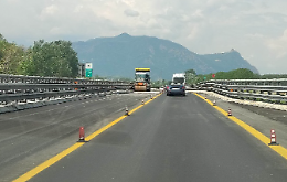 Cantieri e code in autostrada, ma il prezzo del pedaggio non cambia mai